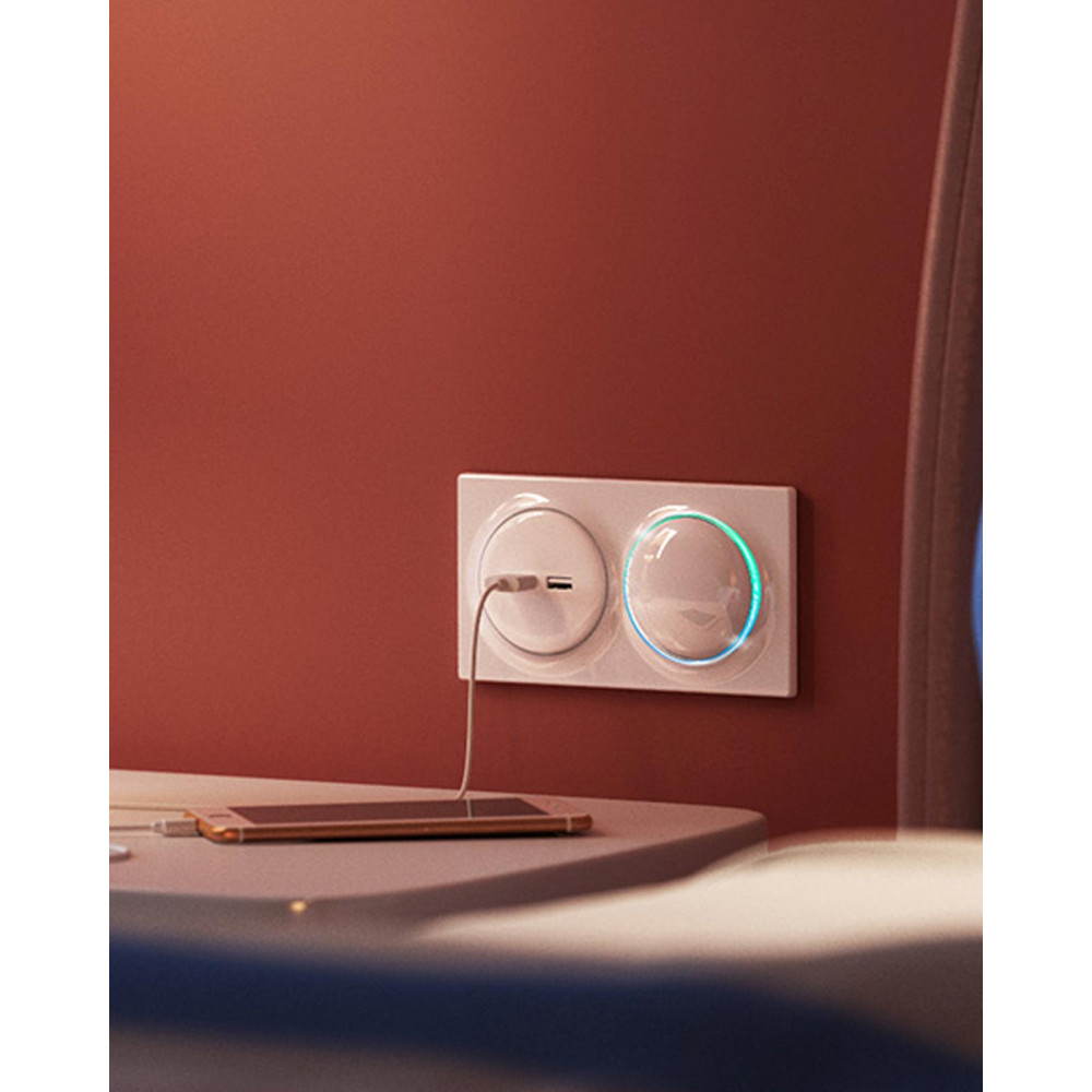 Prise USB à Quatre Ports 12 V Avec Interrupteur Et LED - 78 W Double